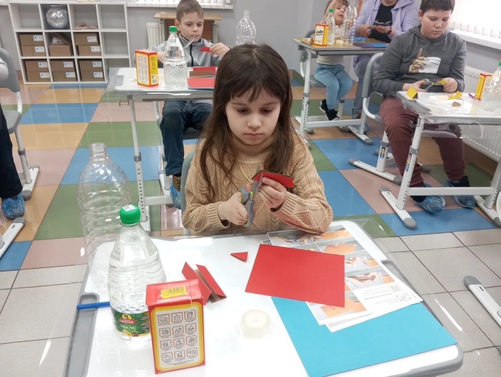 Школа изобретателей: занятие в группе